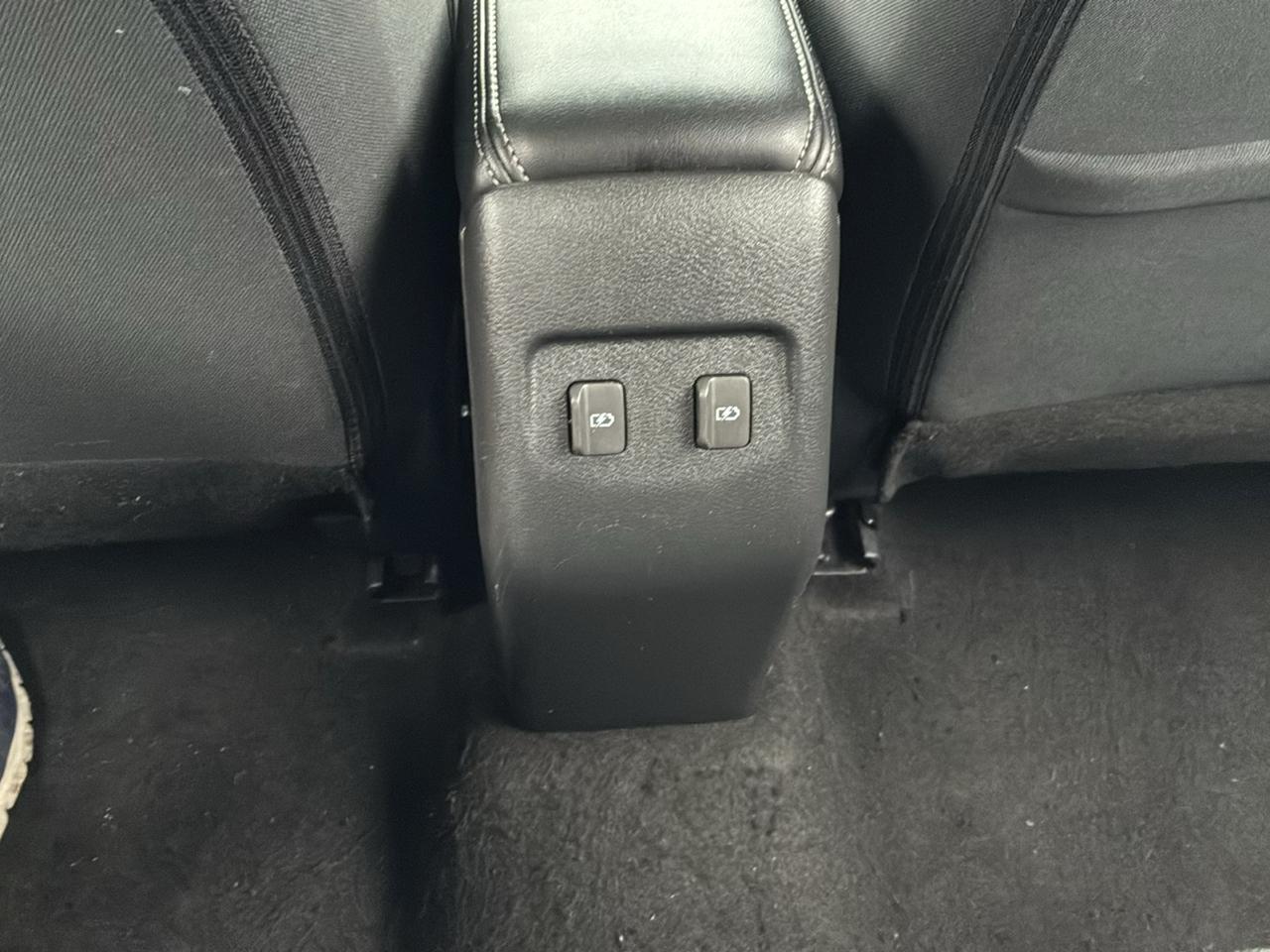 2022 Nissan Kicks SR - Photo 25