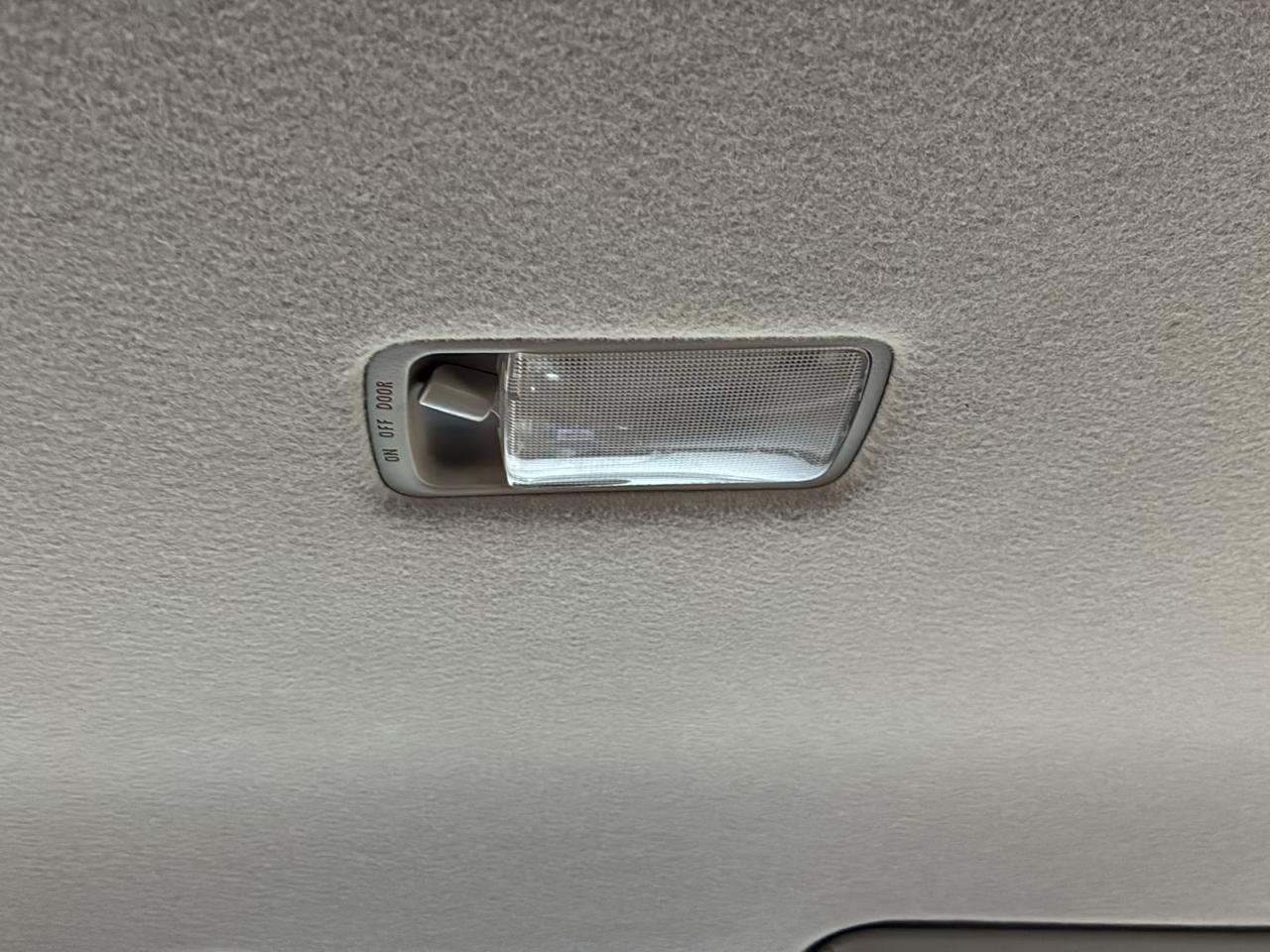 2022 Nissan Kicks SR - Photo 28