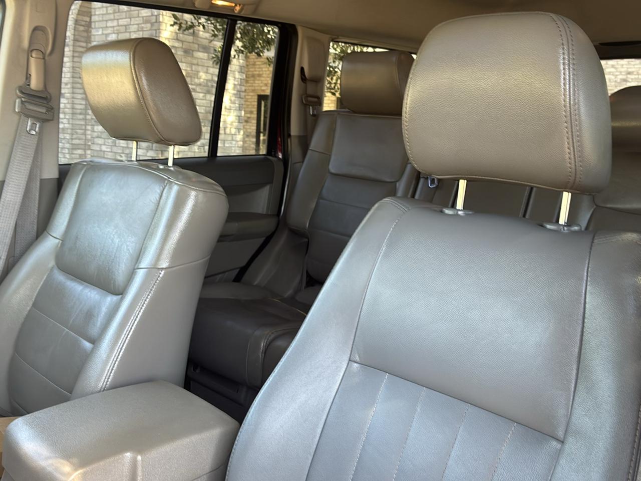 Jeep Commander 2WD 2006