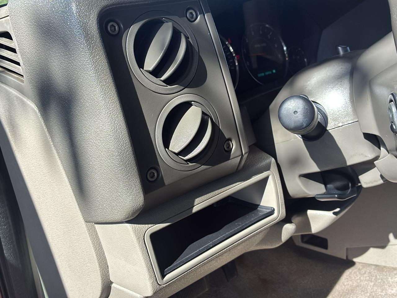 Jeep Commander 2WD 2006