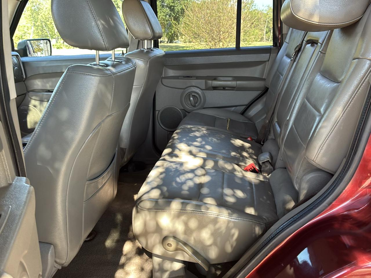 Jeep Commander 2WD 2006