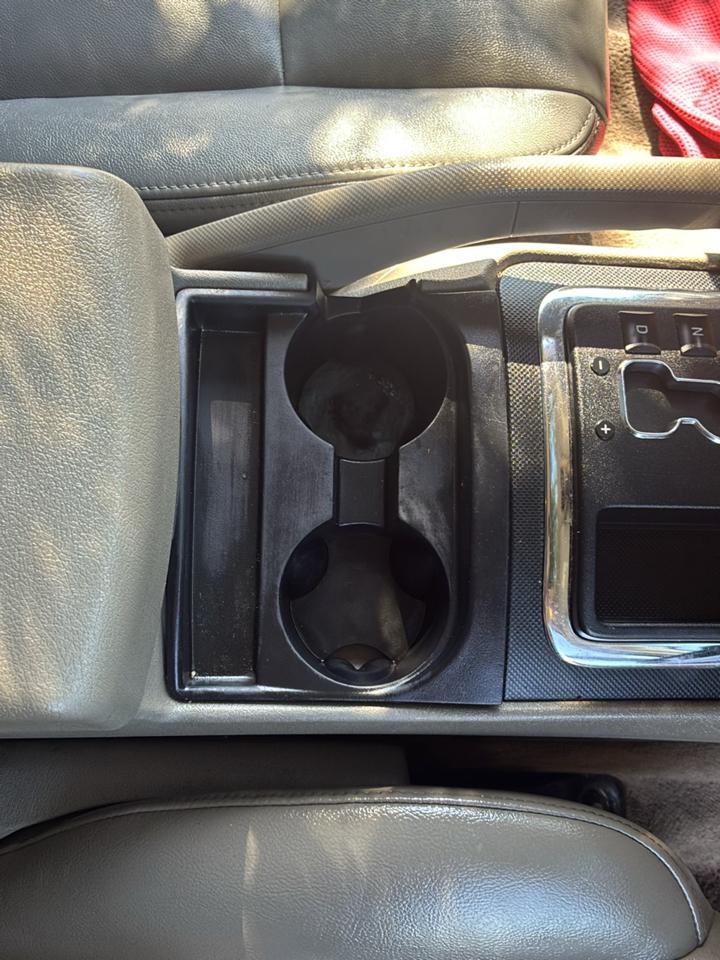 Jeep Commander 2WD 2006