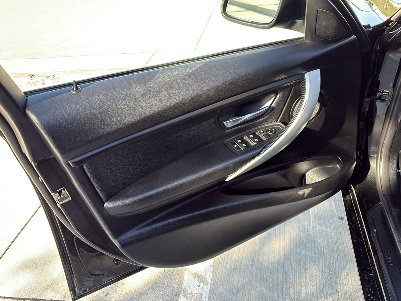 BMW 3-Series 320i xDrive Sedan 2018