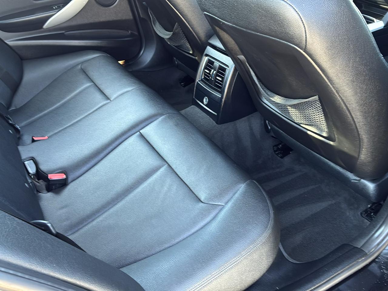 BMW 3-Series 320i xDrive Sedan 2018