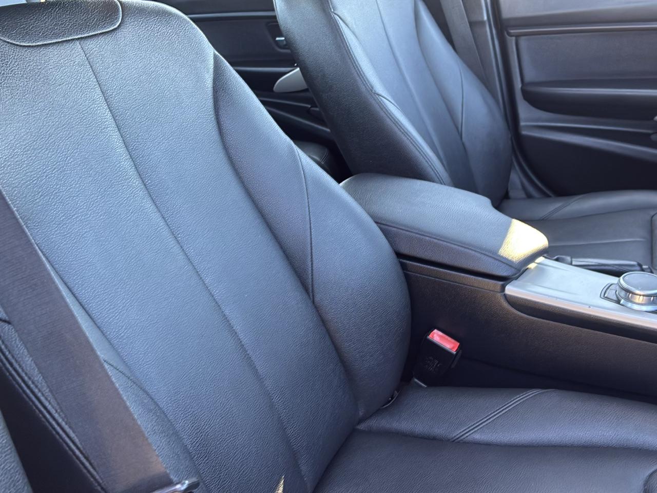BMW 3-Series 320i xDrive Sedan 2018