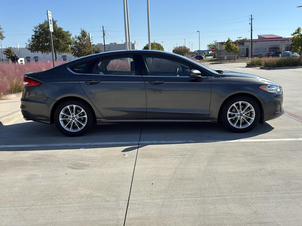 Ford Fusion SE 2020