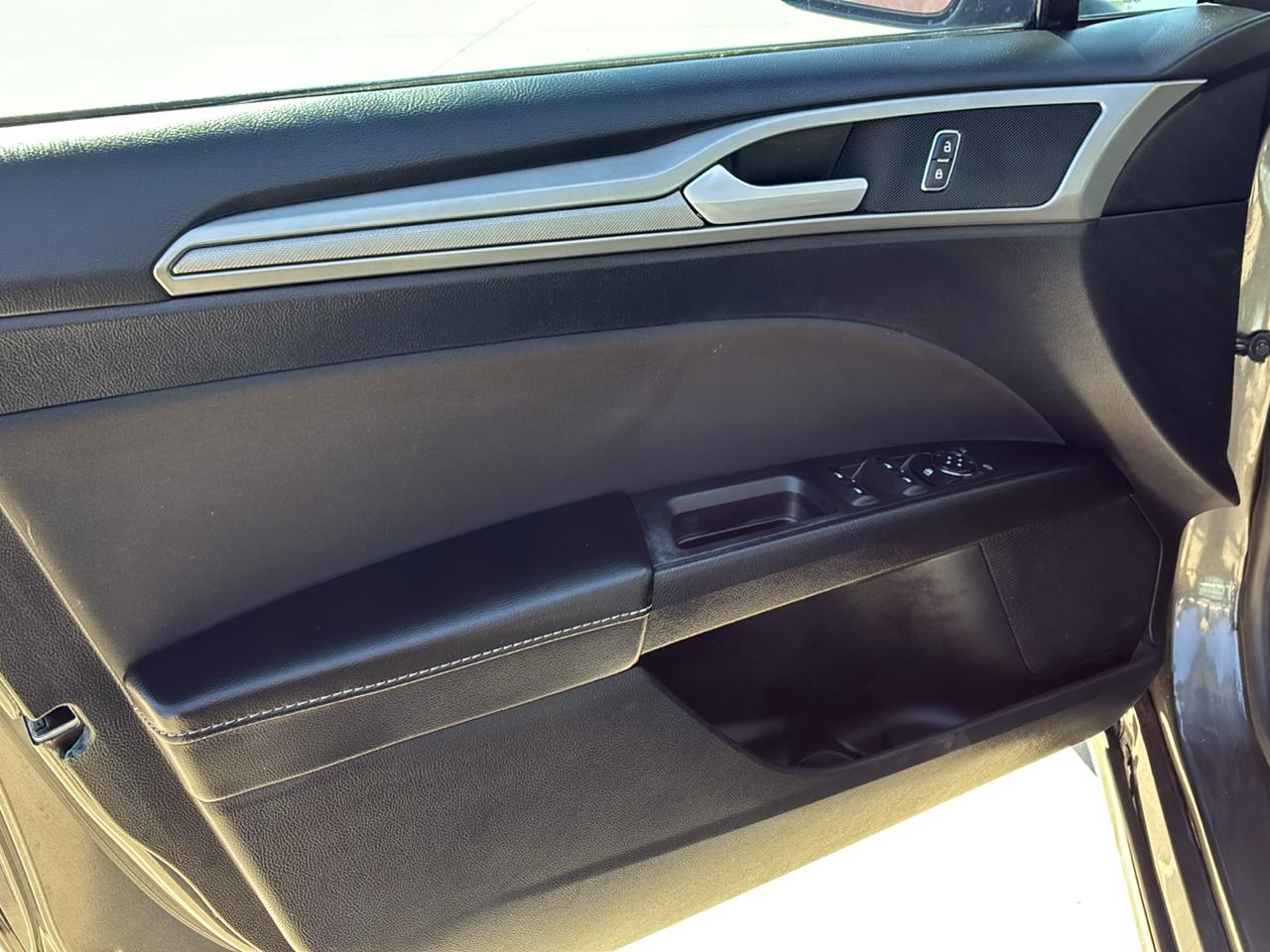 Ford Fusion SE 2020