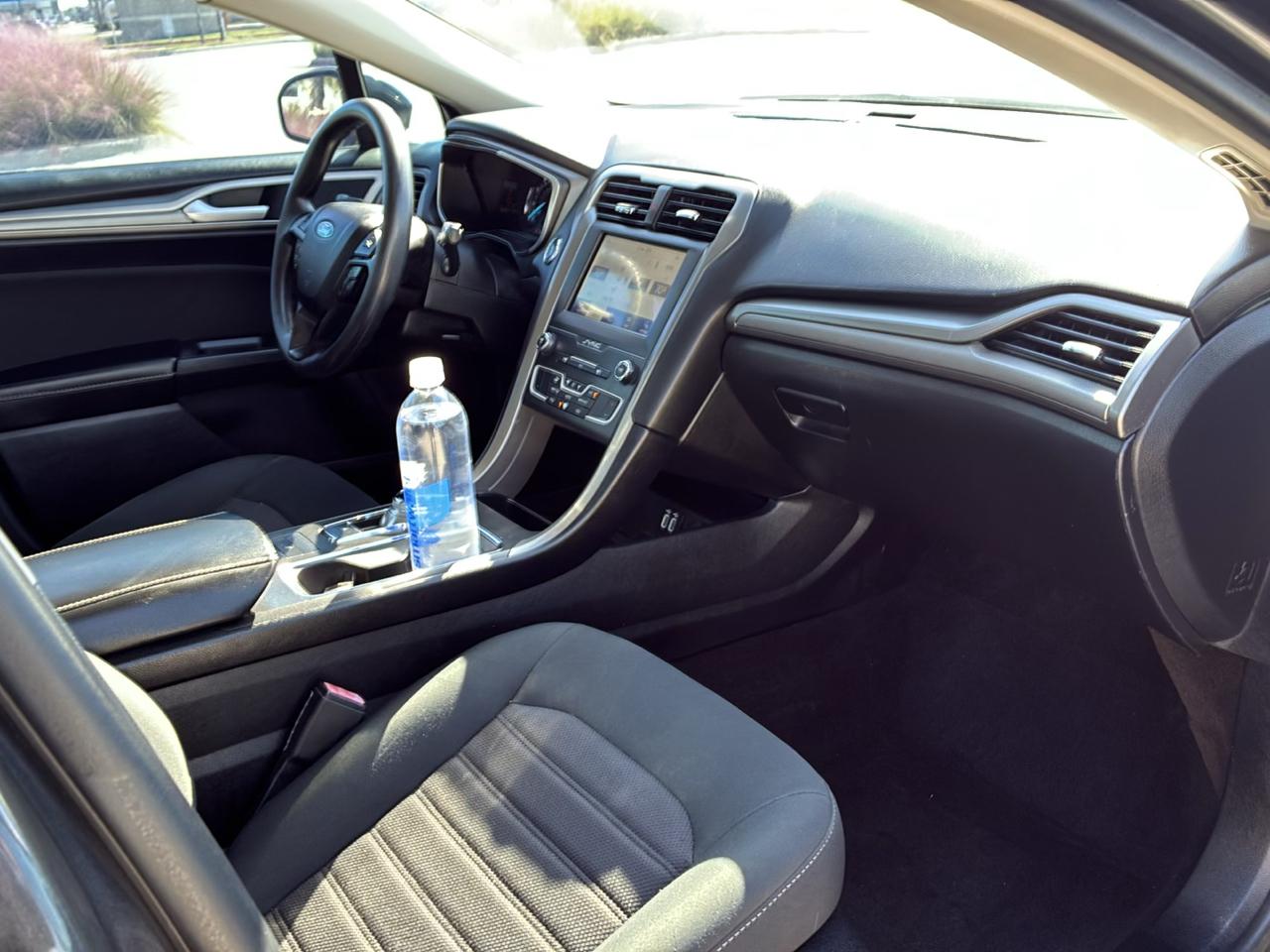 Ford Fusion SE 2020