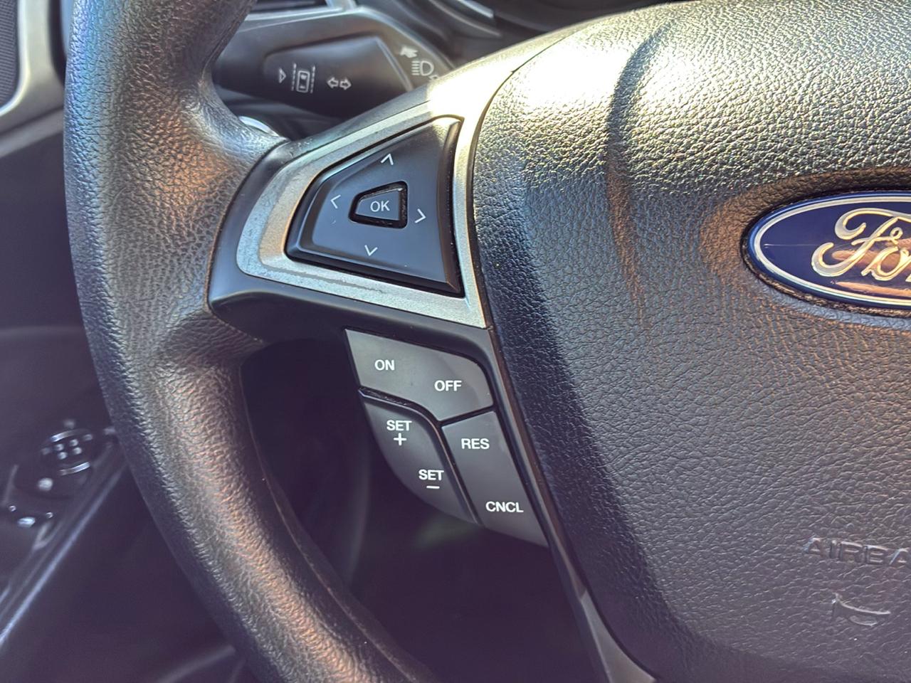 Ford Fusion SE 2020