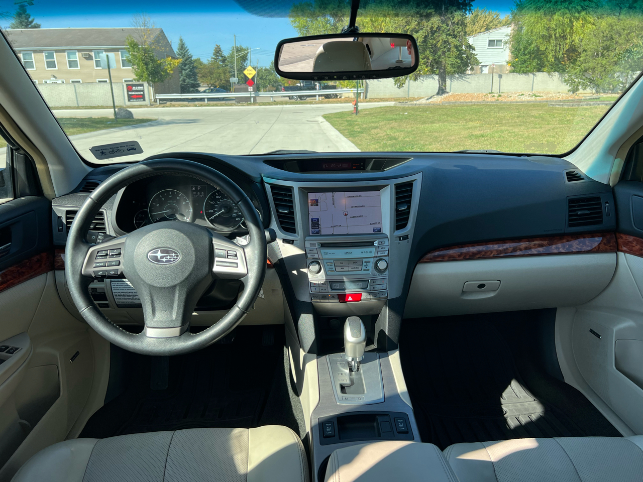 Subaru Legacy 2.5i Limited 2012