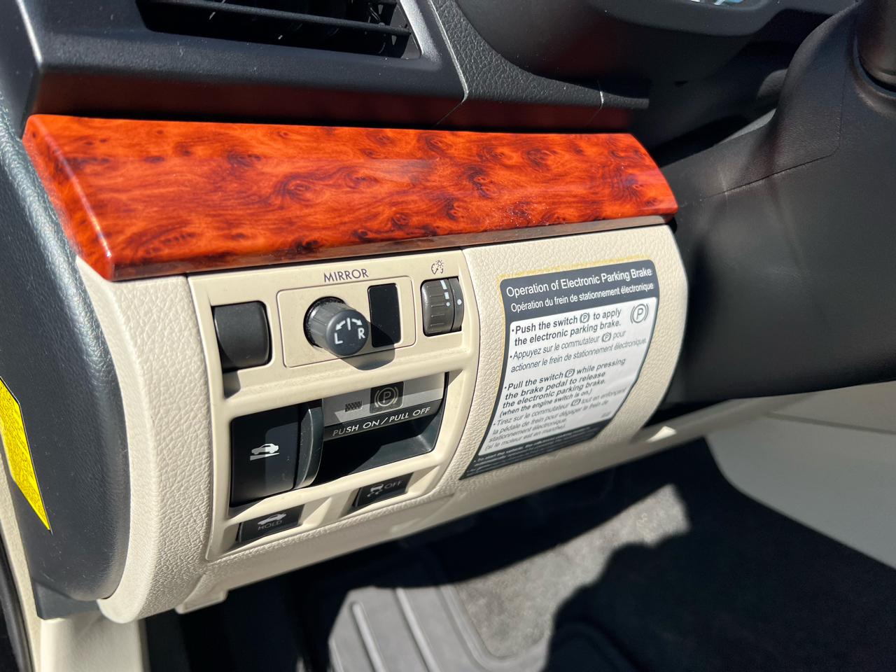 Subaru Legacy 2.5i Limited 2012