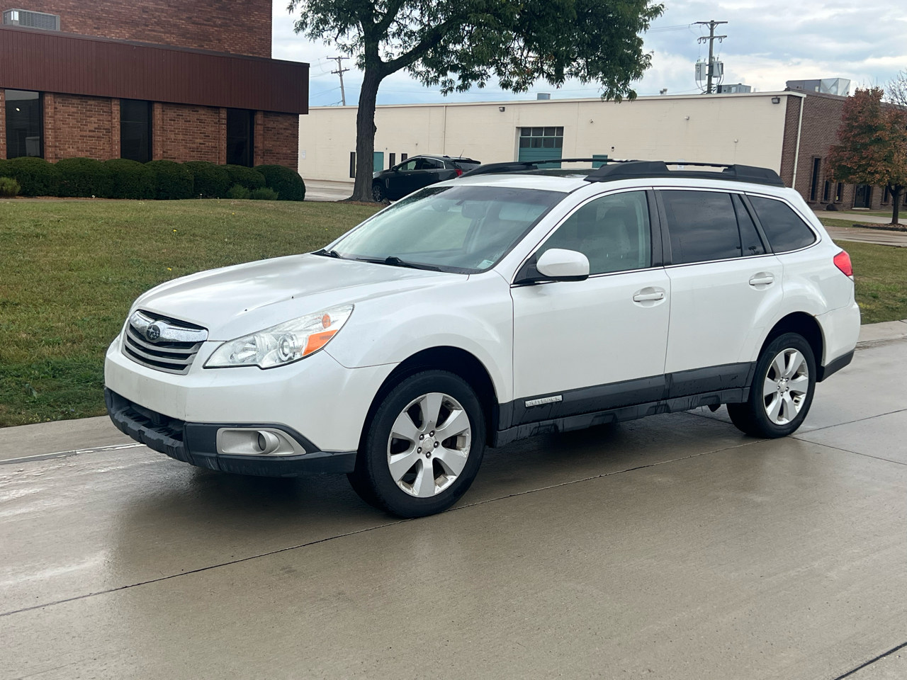 2010 Subaru Outback 2.5i Premium