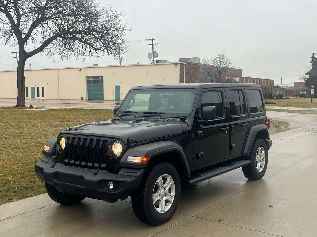 2023 Jeep Wrangler 4-Door Sport