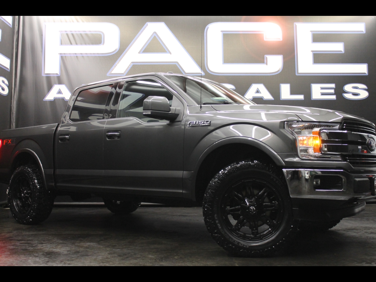 Used 2018 Ford F150 Lariat Crew Cab 4WD FX4 Leveled Custom for Sale in