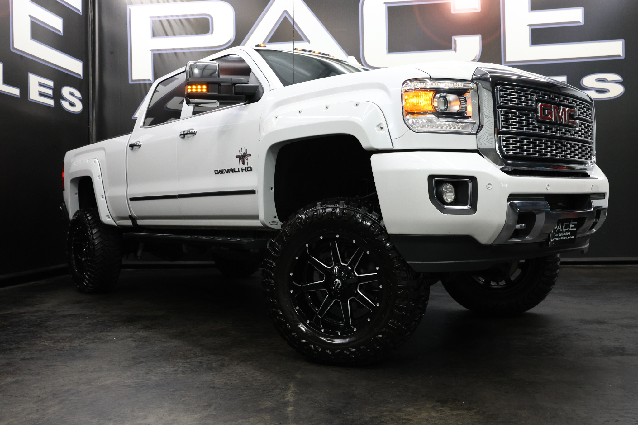 2019 GMC Sierra 2500HD 4WD Crew Cab Black Widow Denali Lifted