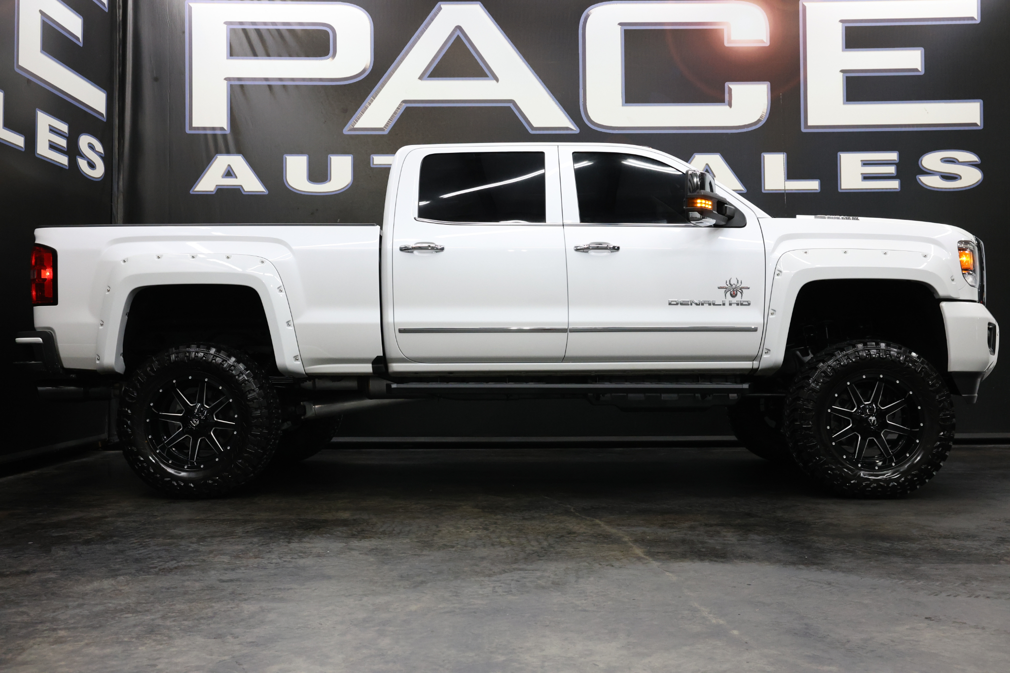GMC Sierra 2500HD  2019 GMC Sierra 2500HD  2019
