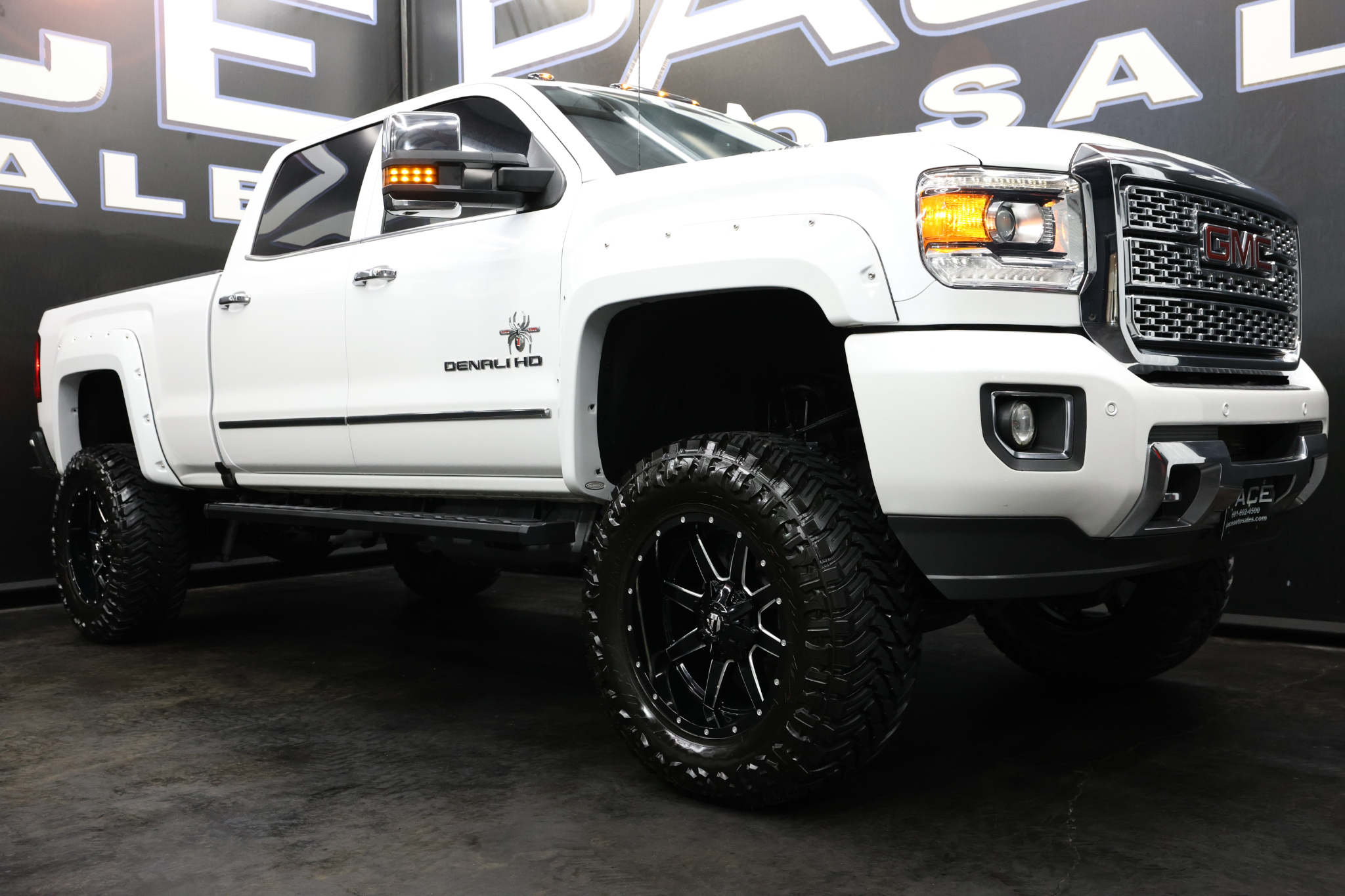 GMC Sierra 2500HD  2019 GMC Sierra 2500HD  2019