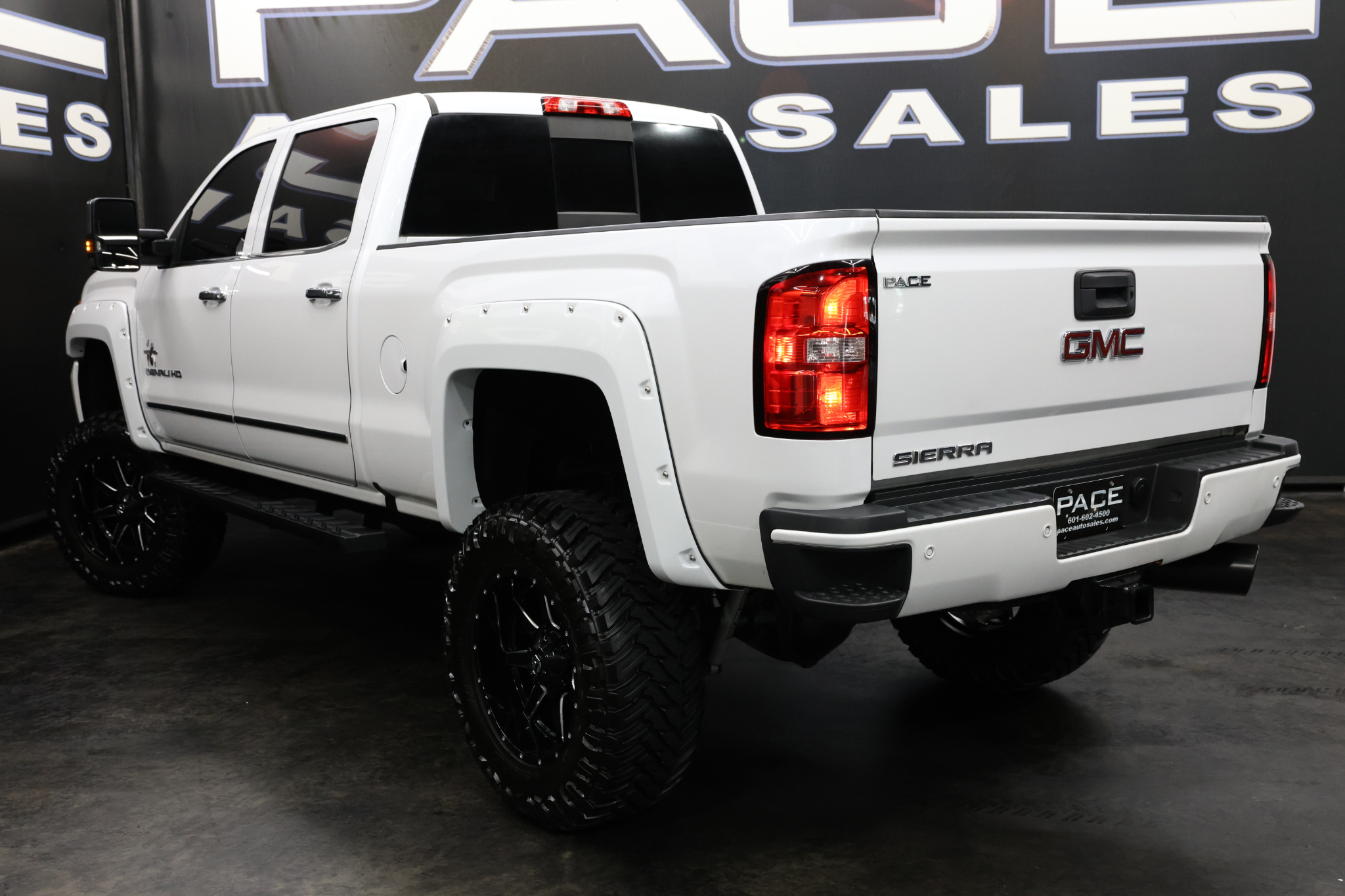 GMC Sierra 2500HD  2019 GMC Sierra 2500HD  2019