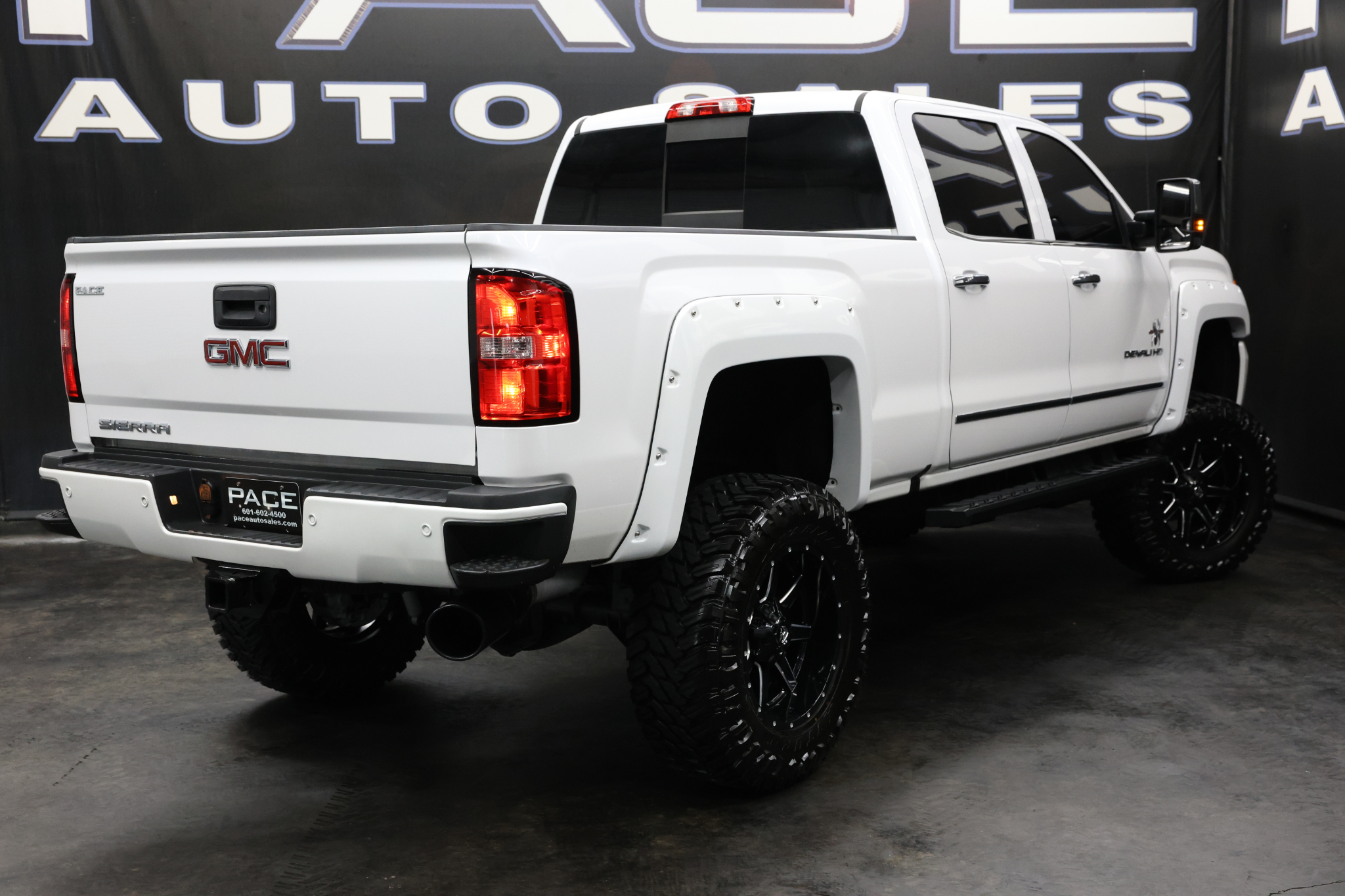 GMC Sierra 2500HD  2019 GMC Sierra 2500HD  2019