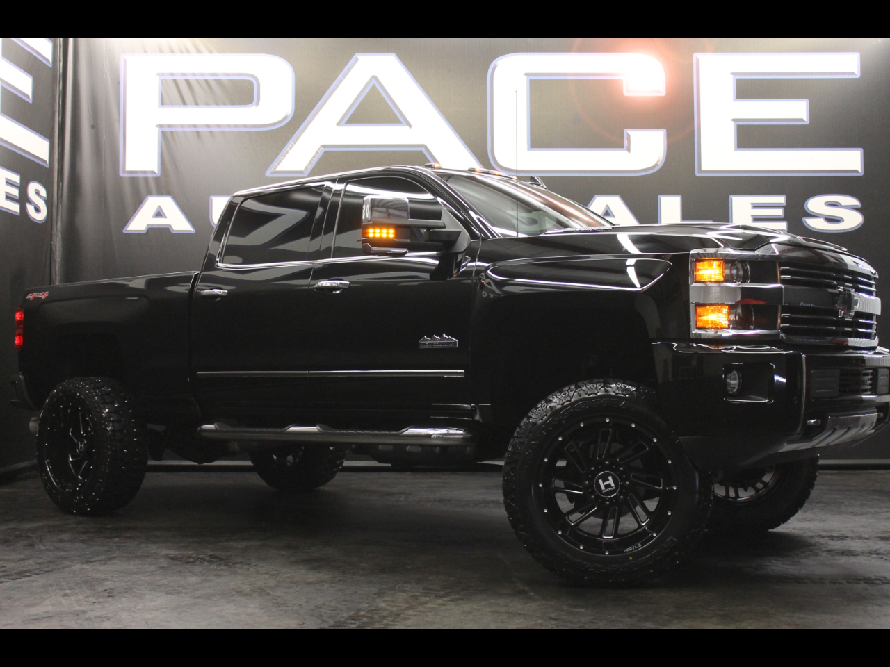 Used 2017 Chevrolet Silverado 2500hd 4wd Crew Cab High Country Lifted For Sale In Hattiesburg Ms 39402 Pace Auto Sales