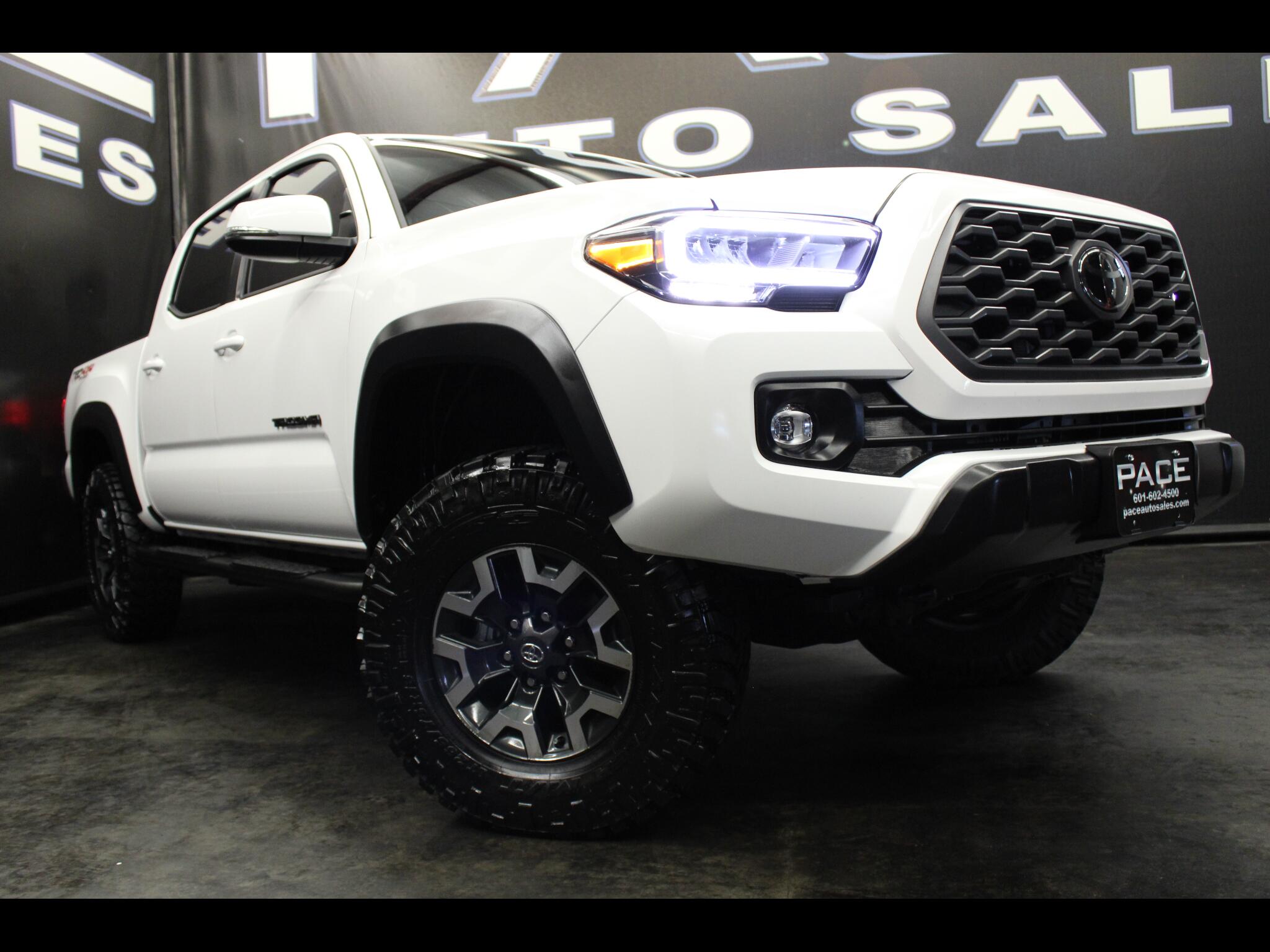 Toyota Tacoma 4WD TRD Off Road Double Cab 5' Bed V6 MT (Natl) 2022