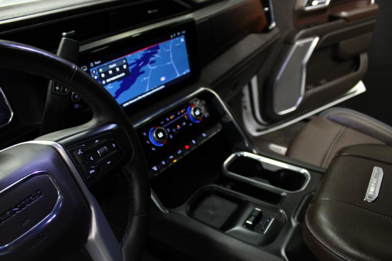 GMC Sierra 2500HD 4WD Crew Cab 159" Denali 2024 GMC Sierra 2500HD 4WD Crew Cab 159" Denali 2024