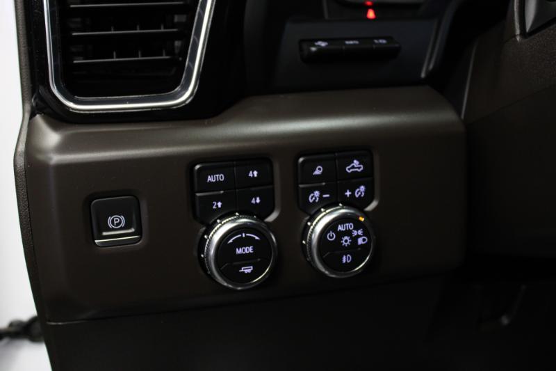 GMC Sierra 2500HD 4WD Crew Cab 159" Denali 2024 GMC Sierra 2500HD 4WD Crew Cab 159" Denali 2024