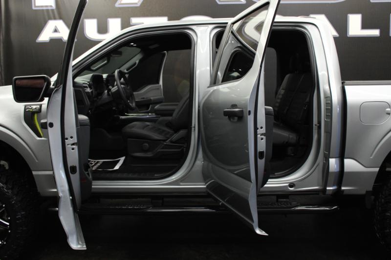 Ford F-150 STX 4WD SuperCrew 5.5' Box 2024 Ford F-150 STX 4WD SuperCrew 5.5' Box 2024