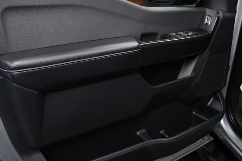 Ford F-150 STX 4WD SuperCrew 5.5' Box 2024 Ford F-150 STX 4WD SuperCrew 5.5' Box 2024