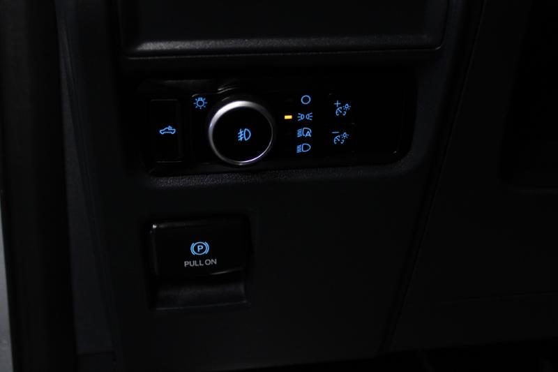 Ford F-150 STX 4WD SuperCrew 5.5' Box 2024 Ford F-150 STX 4WD SuperCrew 5.5' Box 2024