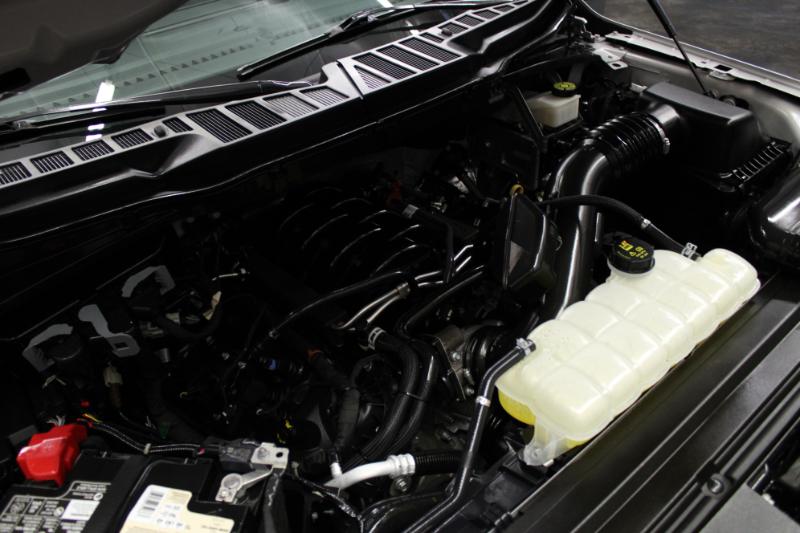 Ford F-150 STX 4WD SuperCrew 5.5' Box 2024 Ford F-150 STX 4WD SuperCrew 5.5' Box 2024