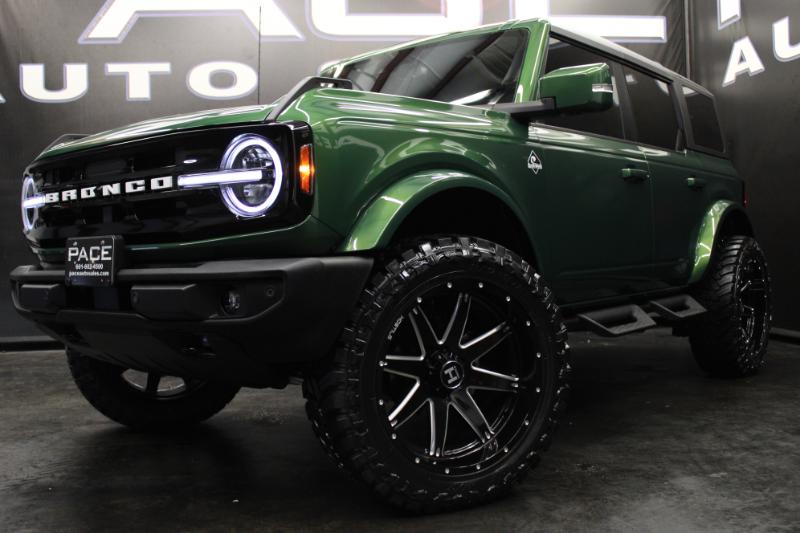 Ford Bronco Outer Banks 4 Door Advanced 4x4 2023 Ford Bronco Outer Banks 4 Door Advanced 4x4 2023