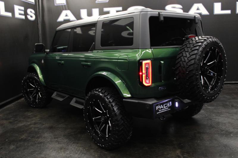 Ford Bronco Outer Banks 4 Door Advanced 4x4 2023 Ford Bronco Outer Banks 4 Door Advanced 4x4 2023