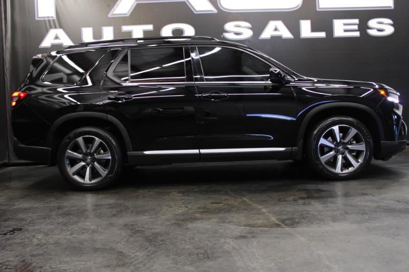 2025 Honda Pilot Elite photo 4