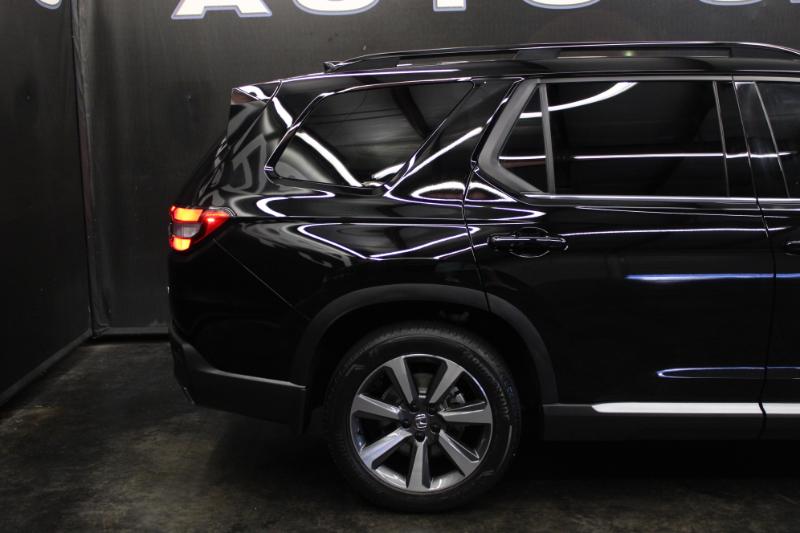 2025 Honda Pilot Elite photo 6
