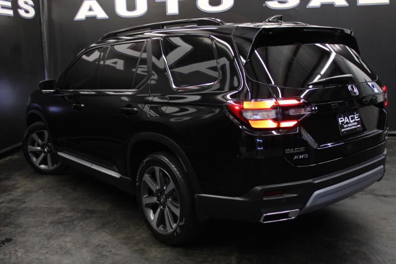 2025 Honda Pilot Elite photo 8