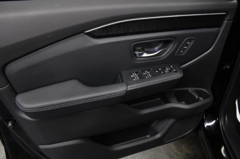 2025 Honda Pilot Elite photo 20