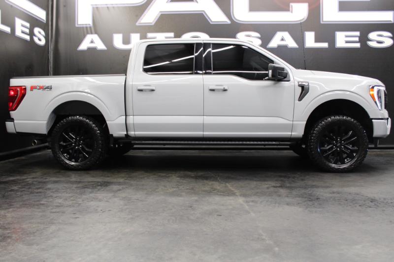 2023 Ford F-150 XLT photo 4