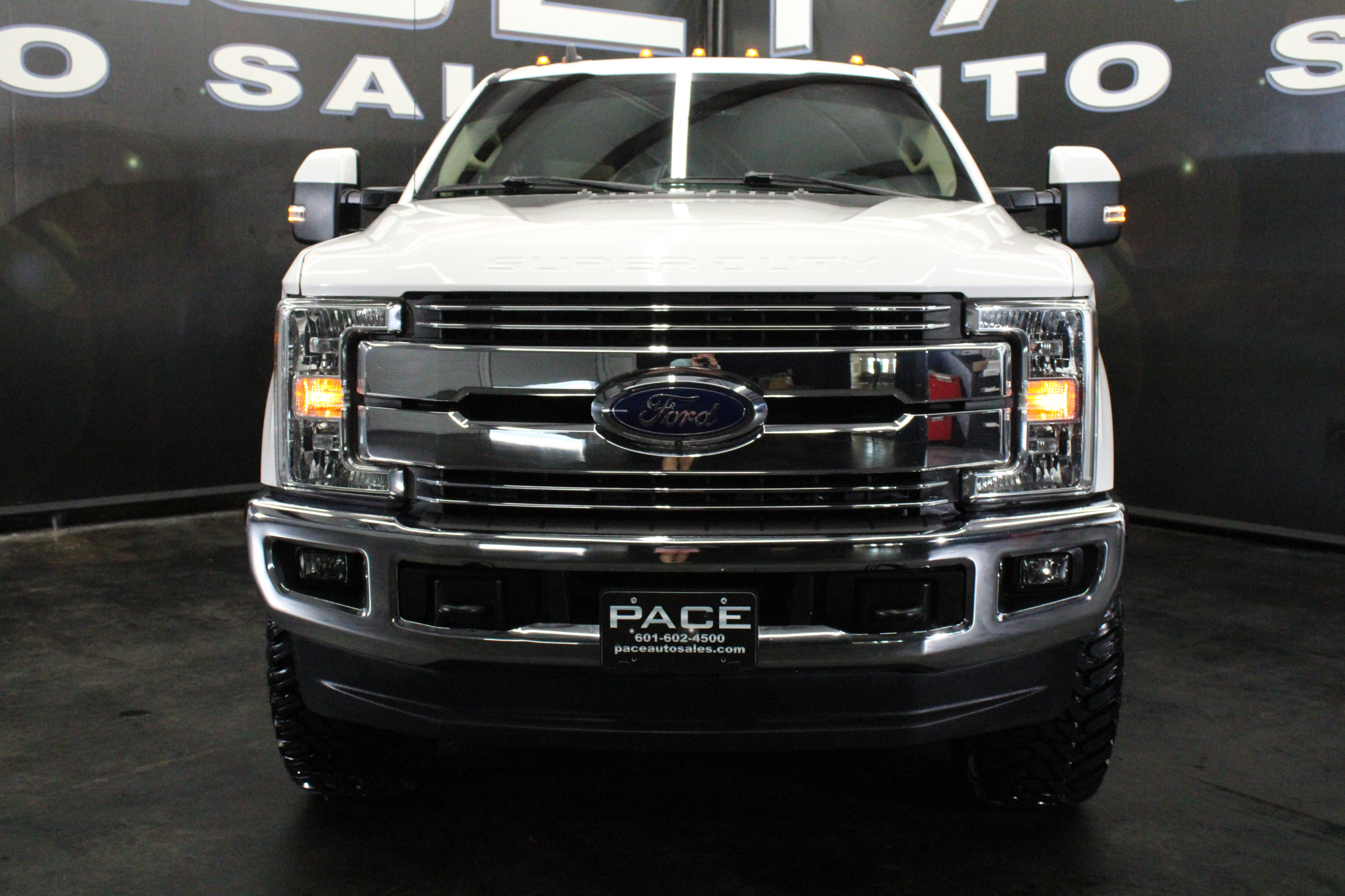Ford Super Duty F-250 SRW Lariat 4WD Crew Cab 6.75' Box 2019 Ford Super Duty F-250 SRW Lariat 4WD Crew Cab 6.75' Box 2019