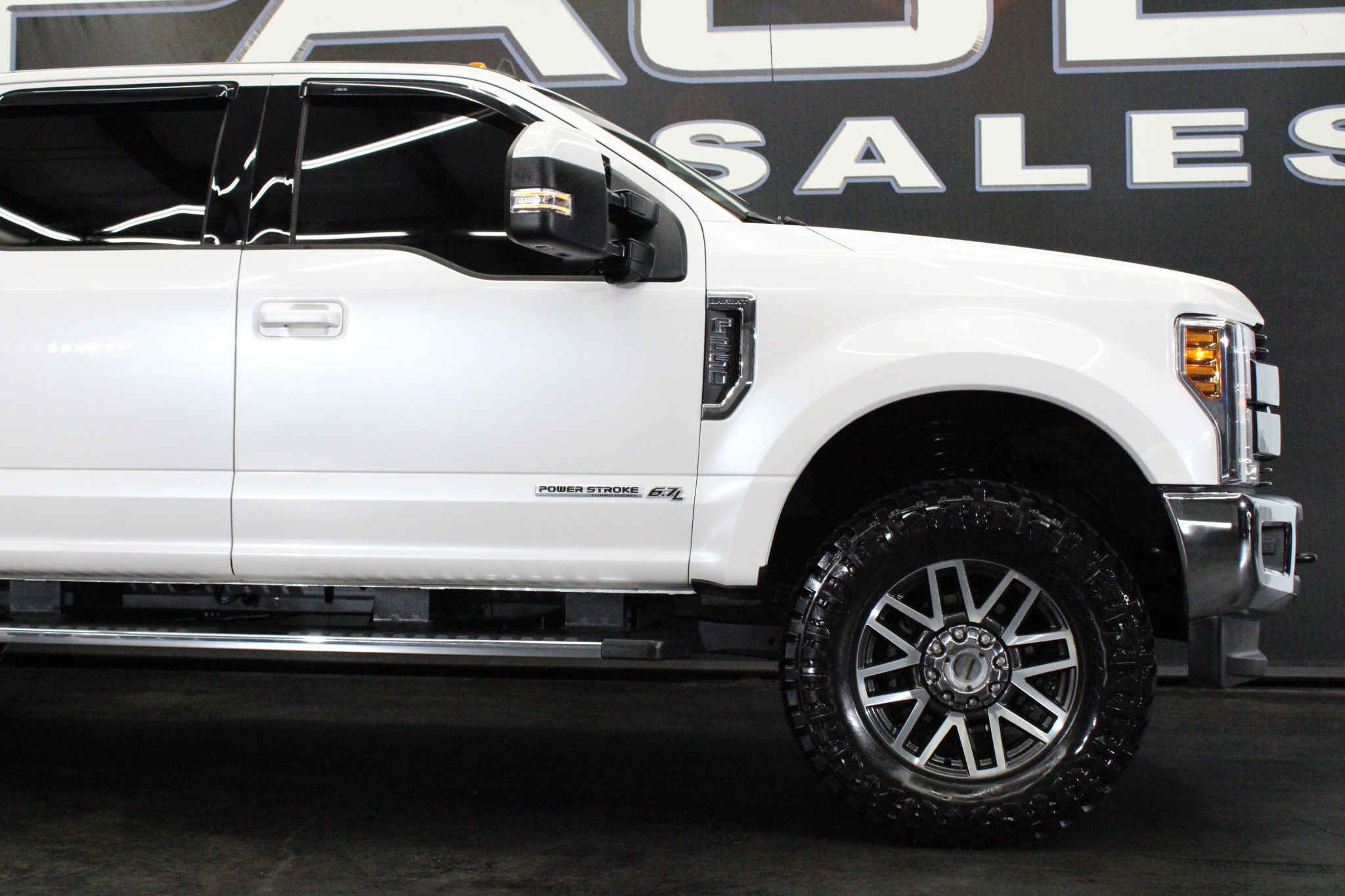 Ford Super Duty F-250 SRW Lariat 4WD Crew Cab 6.75' Box 2019 Ford Super Duty F-250 SRW Lariat 4WD Crew Cab 6.75' Box 2019