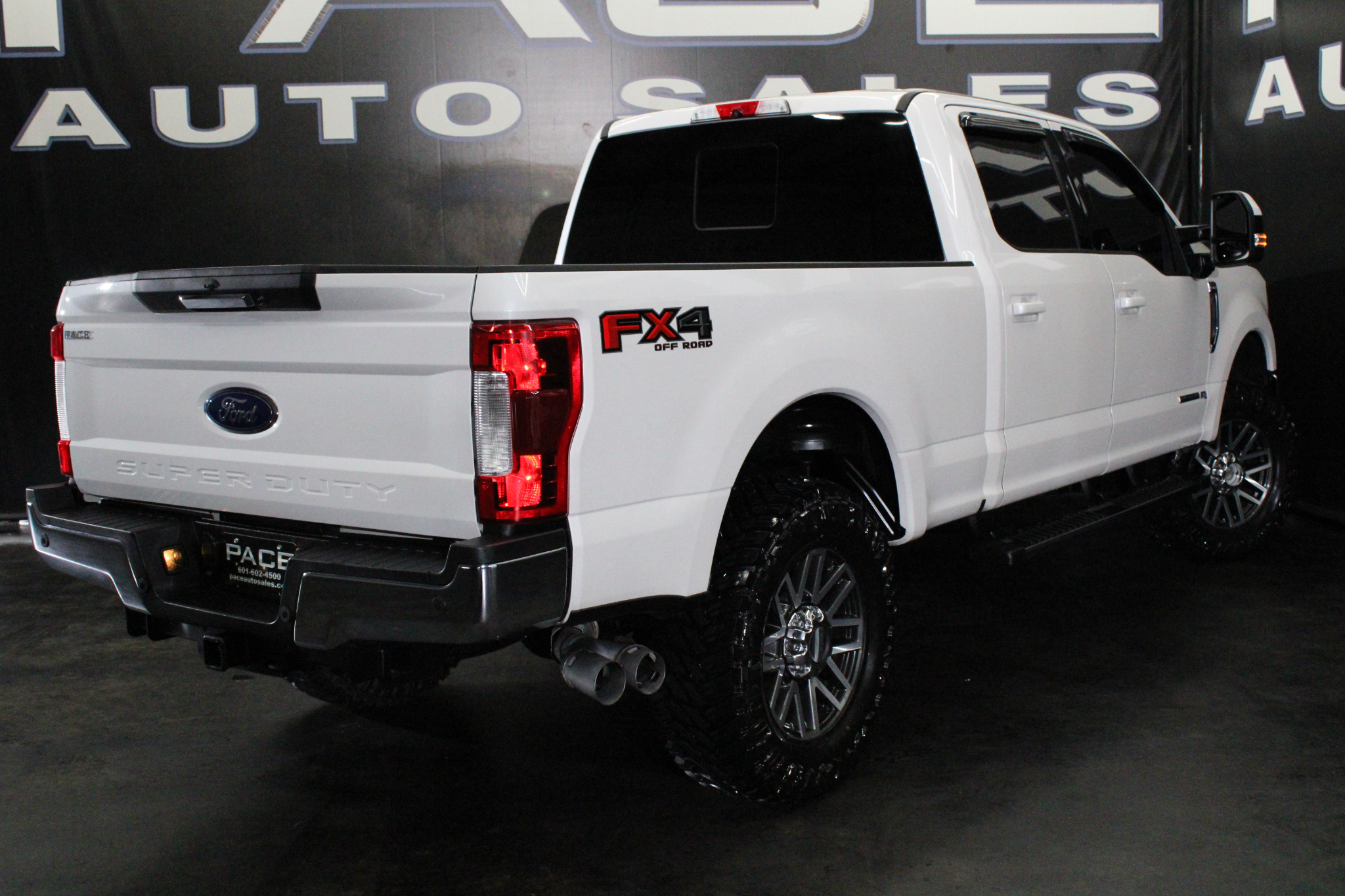 Ford Super Duty F-250 SRW Lariat 4WD Crew Cab 6.75' Box 2019 Ford Super Duty F-250 SRW Lariat 4WD Crew Cab 6.75' Box 2019