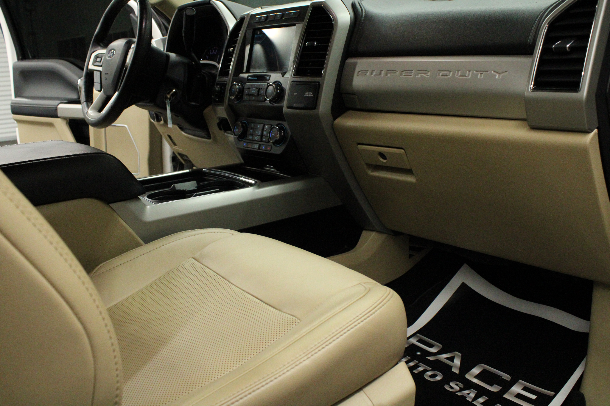 Ford Super Duty F-250 SRW Lariat 4WD Crew Cab 6.75' Box 2019 Ford Super Duty F-250 SRW Lariat 4WD Crew Cab 6.75' Box 2019
