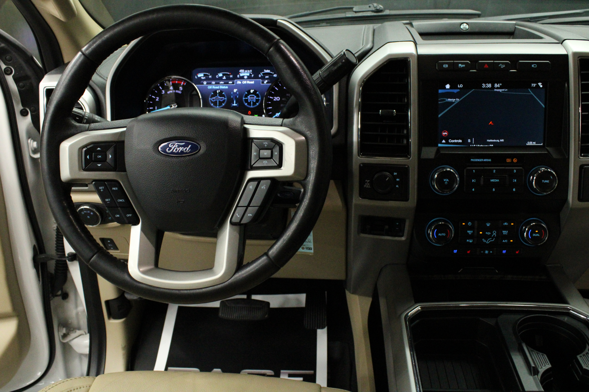 Ford Super Duty F-250 SRW Lariat 4WD Crew Cab 6.75' Box 2019 Ford Super Duty F-250 SRW Lariat 4WD Crew Cab 6.75' Box 2019