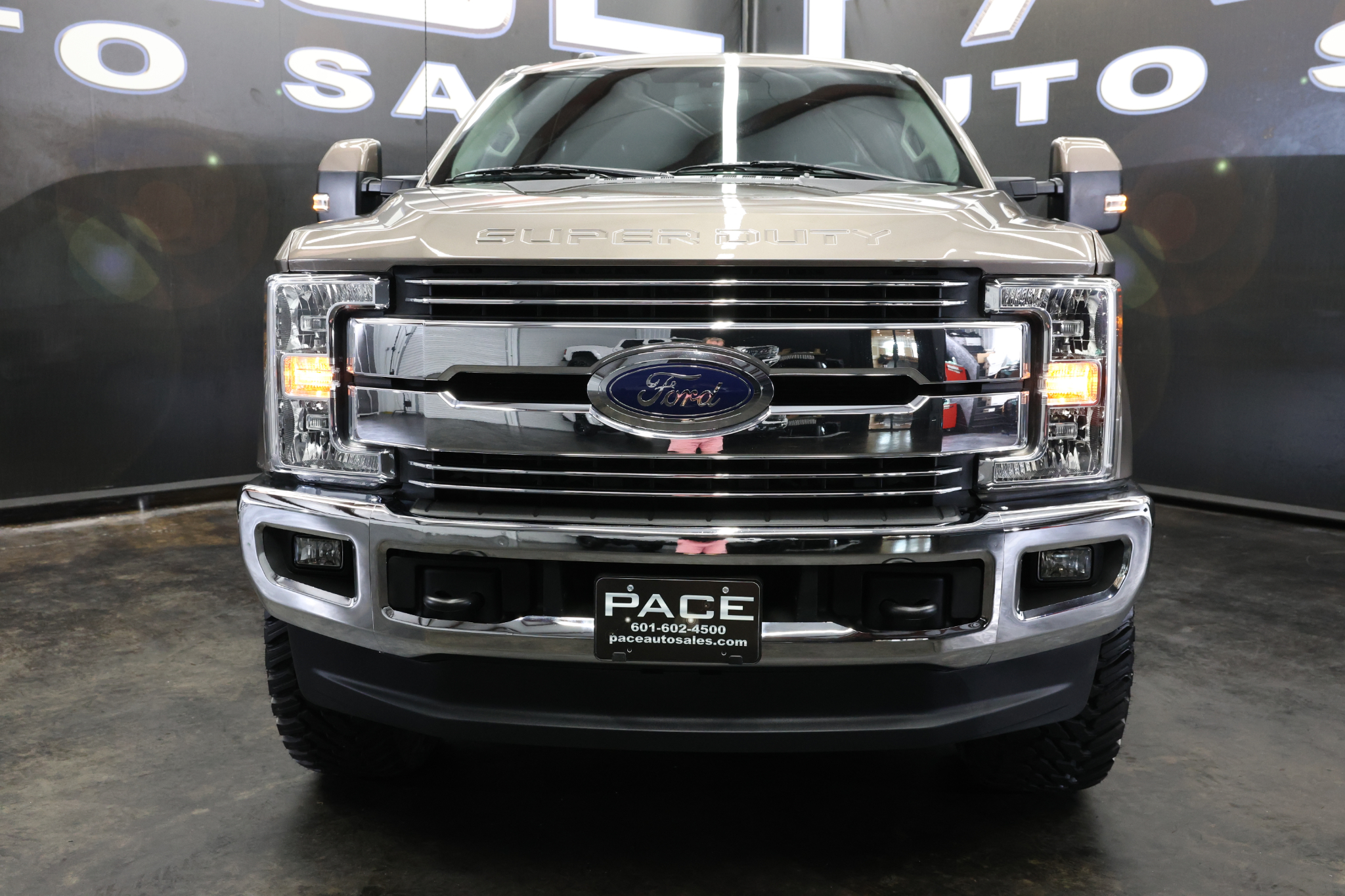 Ford Super Duty F-250 SRW Lariat 4WD Crew Cab 6.75' Box 2018 Ford Super Duty F-250 SRW Lariat 4WD Crew Cab 6.75' Box 2018