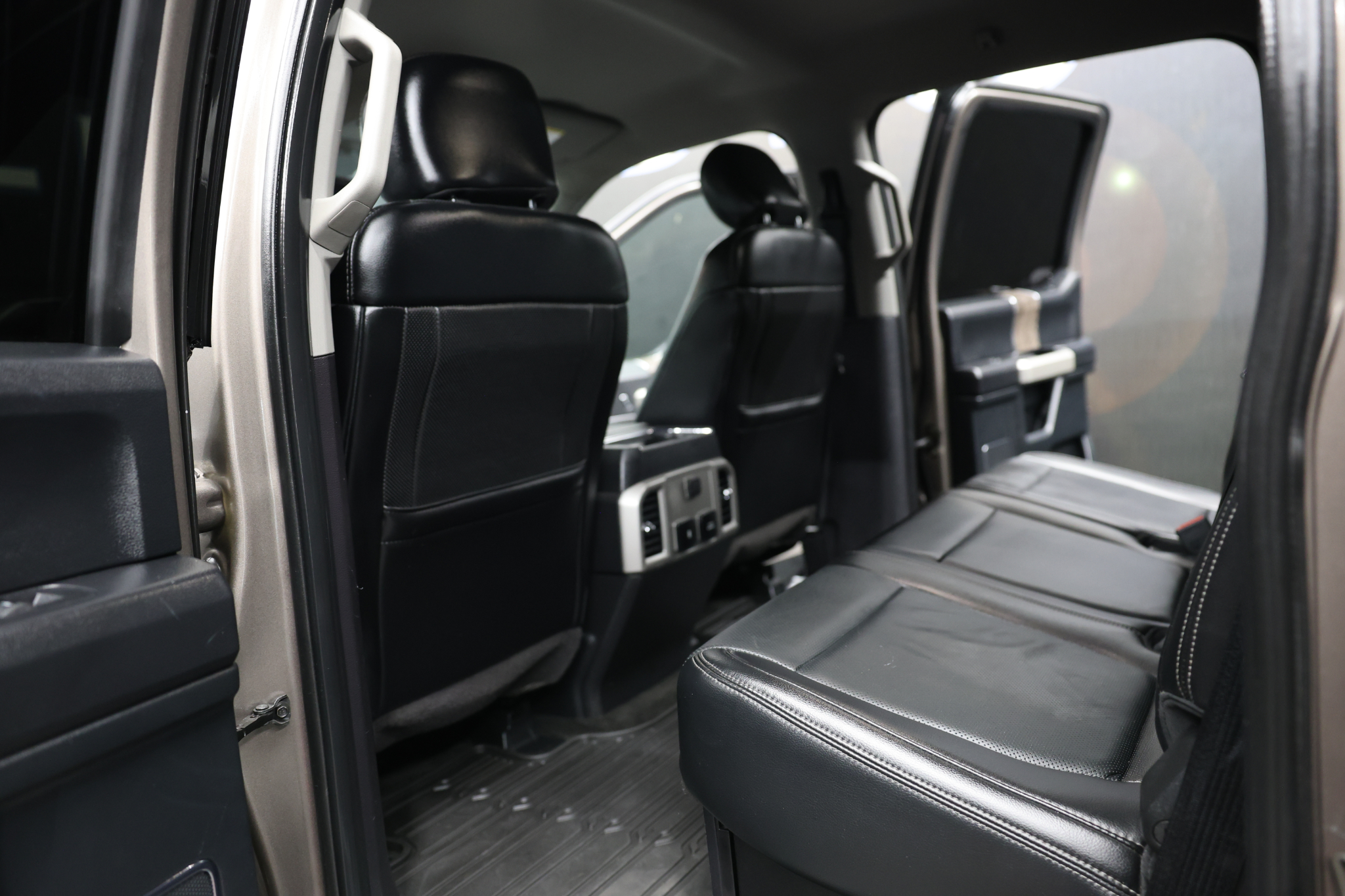 Ford Super Duty F-250 SRW Lariat 4WD Crew Cab 6.75' Box 2018 Ford Super Duty F-250 SRW Lariat 4WD Crew Cab 6.75' Box 2018