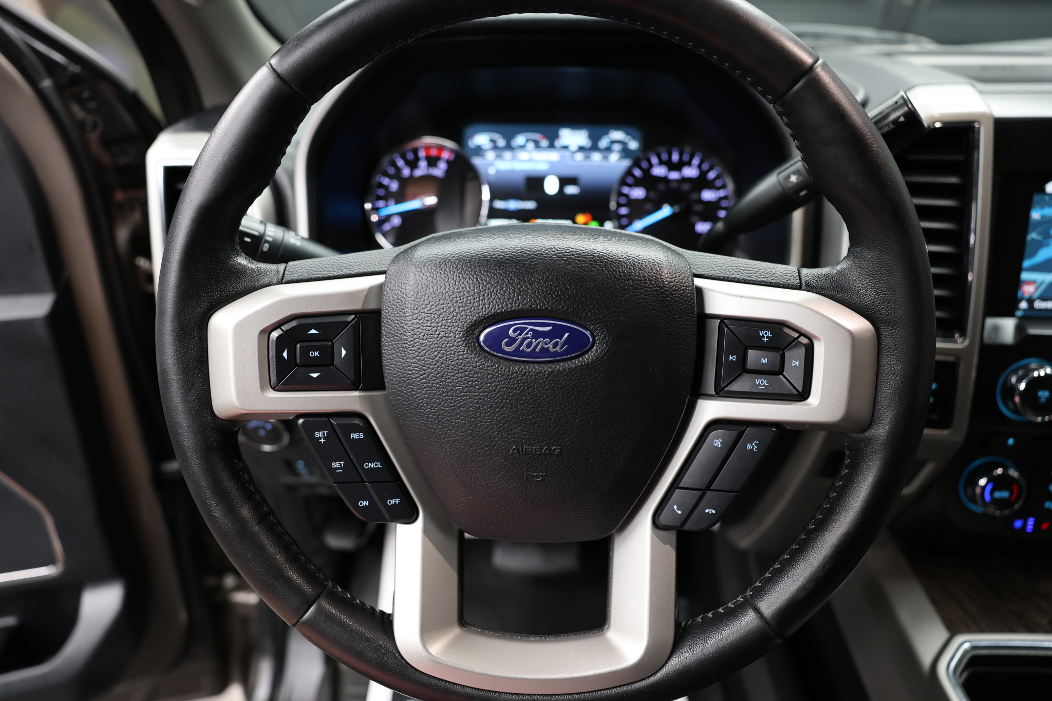 Ford Super Duty F-250 SRW Lariat 4WD Crew Cab 6.75' Box 2018 Ford Super Duty F-250 SRW Lariat 4WD Crew Cab 6.75' Box 2018