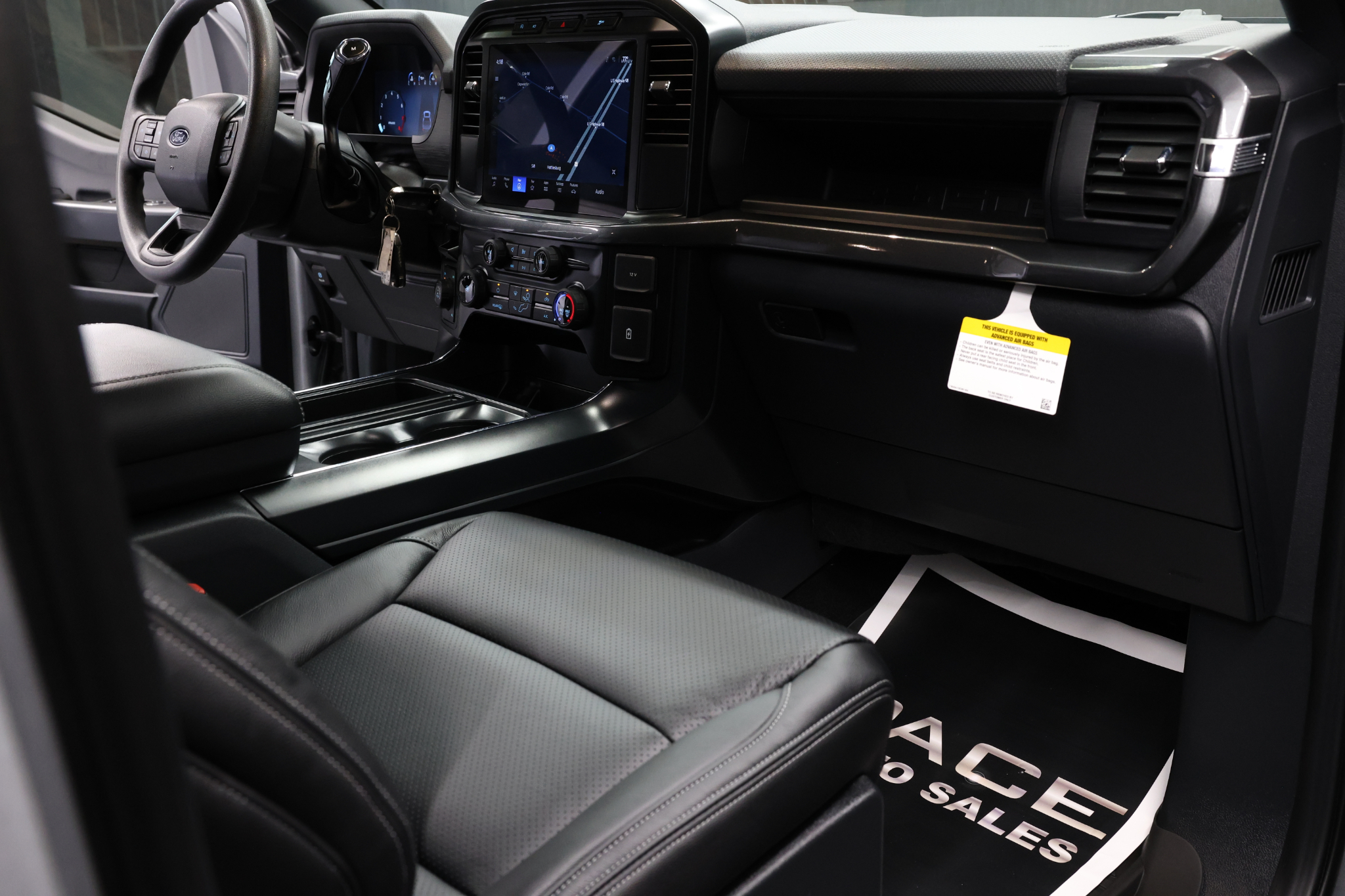 Ford F-150 STX 4WD SuperCrew 5.5' Box 2024 Ford F-150 STX 4WD SuperCrew 5.5' Box 2024