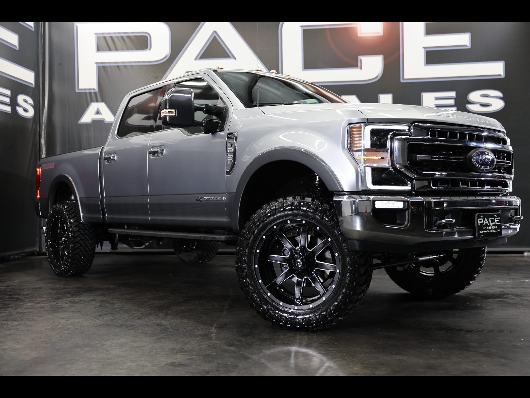 2022 Ford Super Duty F-250 SRW LARIAT 4WD Crew Cab 6.75' Box