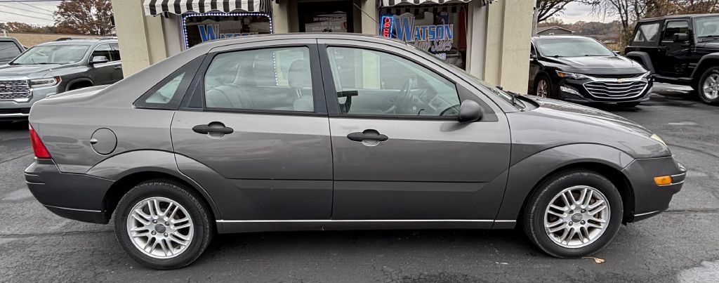 2005 Ford Focus ZX4 S