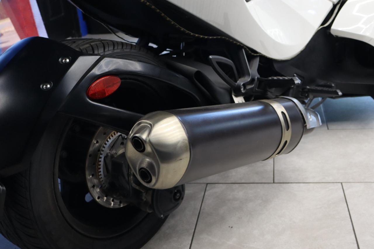 Can-Am Spyder RS  2012